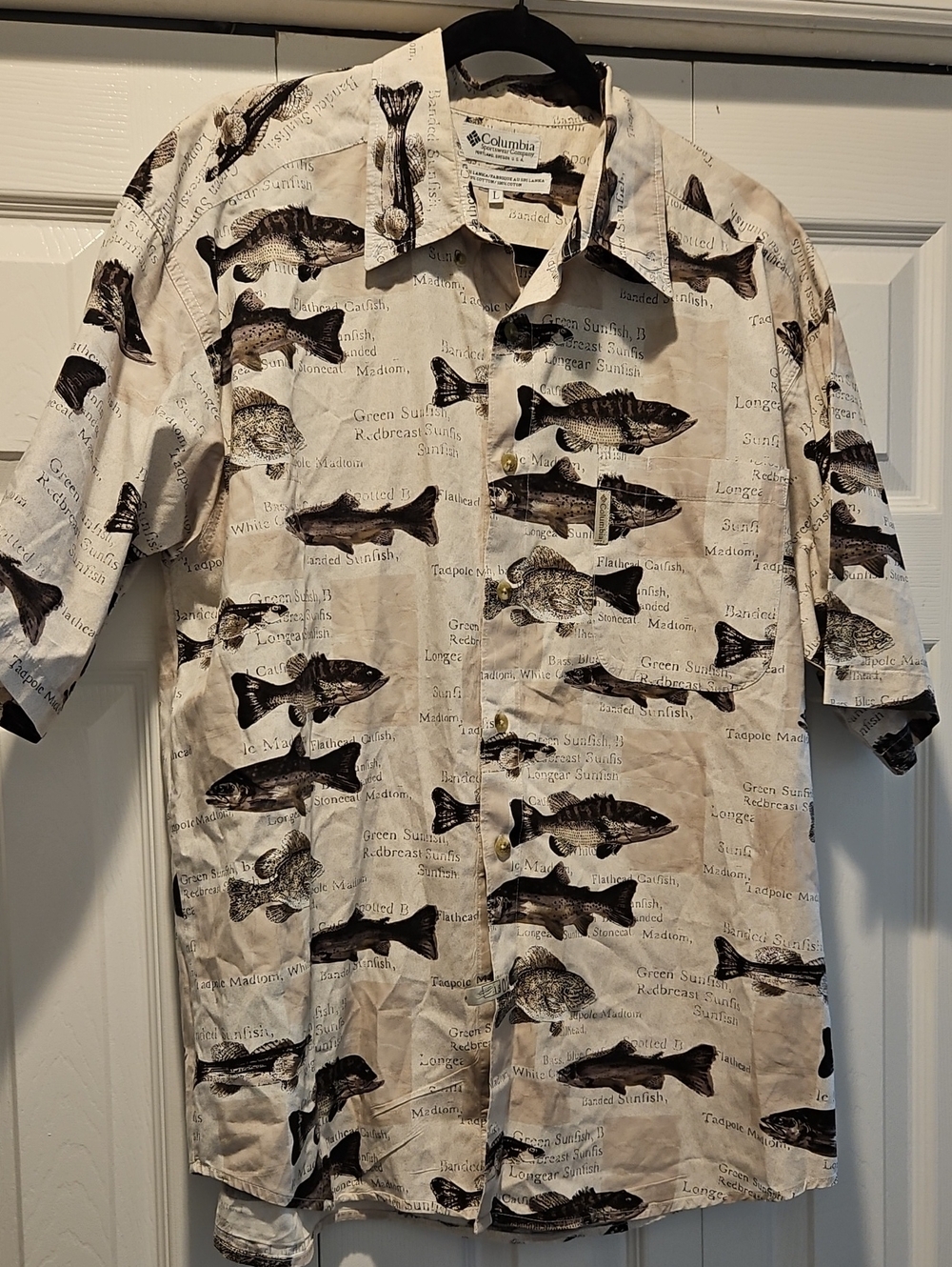 Columbia Men’s Short-Sleeve Fish Print Shirt - Beige